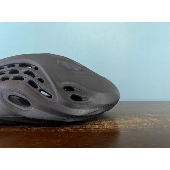 Adidas Yeezy Foam Runner RNR "Onyx" Men's Size 14 HP8739 - Picture 5 of 12